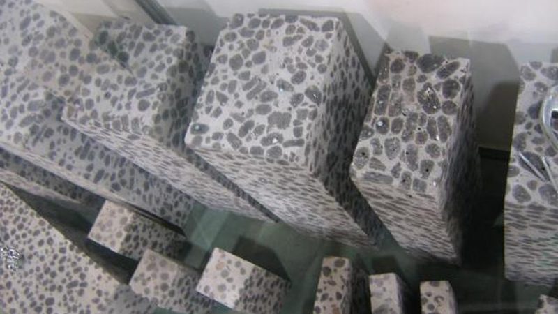 【外墙防水涂料，如何挑选靠谱厂家？】